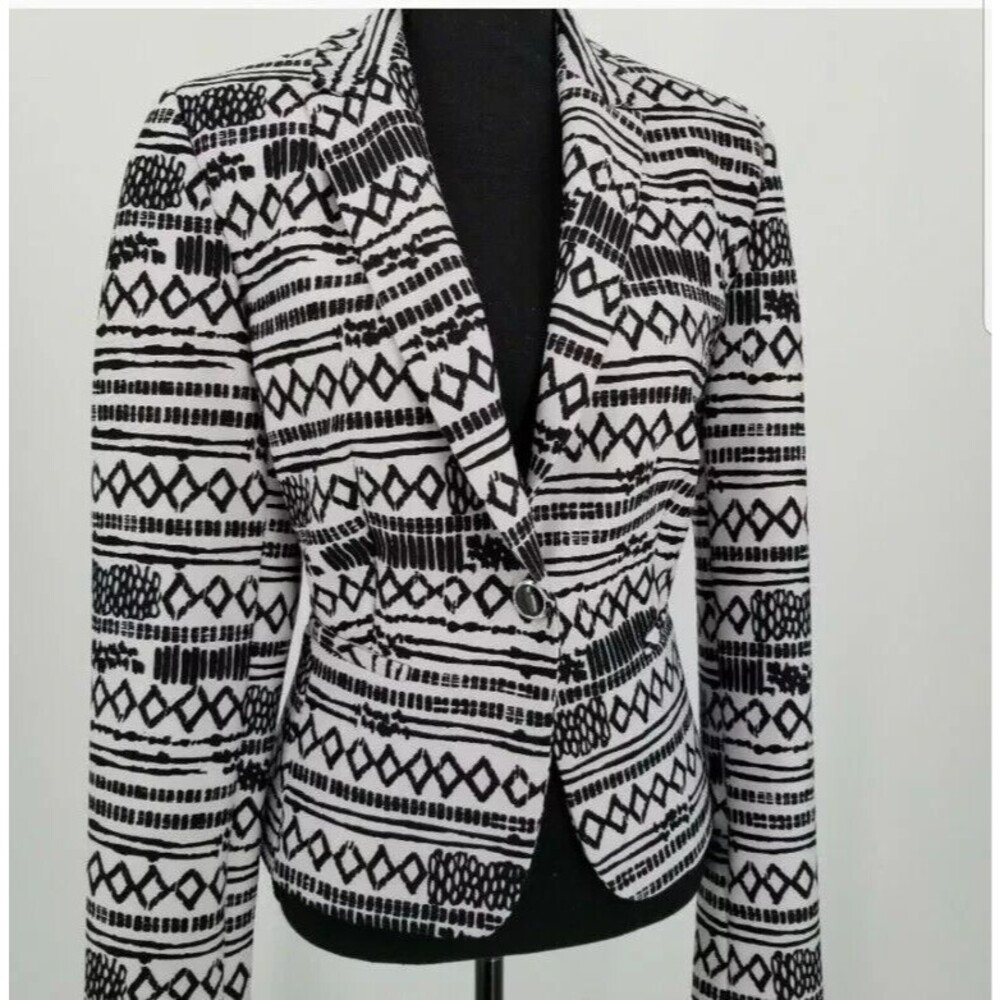 Zac & Rachel Aztec White and Black Blazer MSRP $240.00